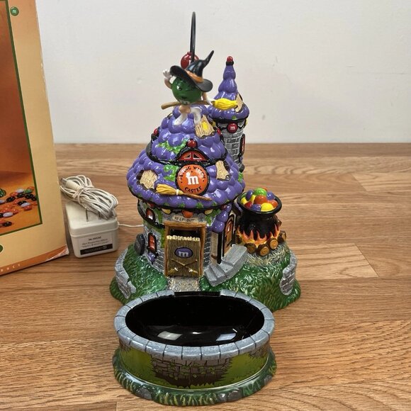 Dept 56 Halloween Flying Witch's Castle Light-up Animated Candy Dish M&Ms in Box - Picture 2 of 13